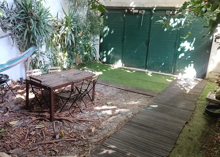 Central, Charming, Quiet, Garden And Parking Lisbon
