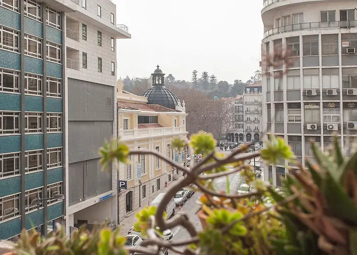 Central, Charming, Quiet, Garden And Parking