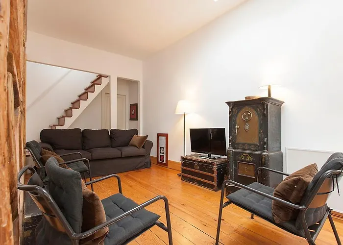 Διαμέρισμα Central, Charming, Quiet, Garden And Parking