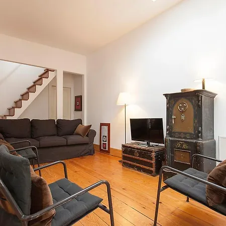 Apartment Central, Charming, Quiet, Garden And Parking